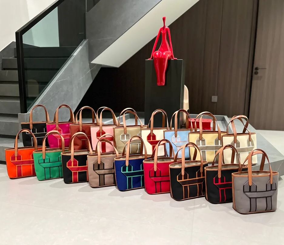 HERMES  キャンバス製野菜バスケット