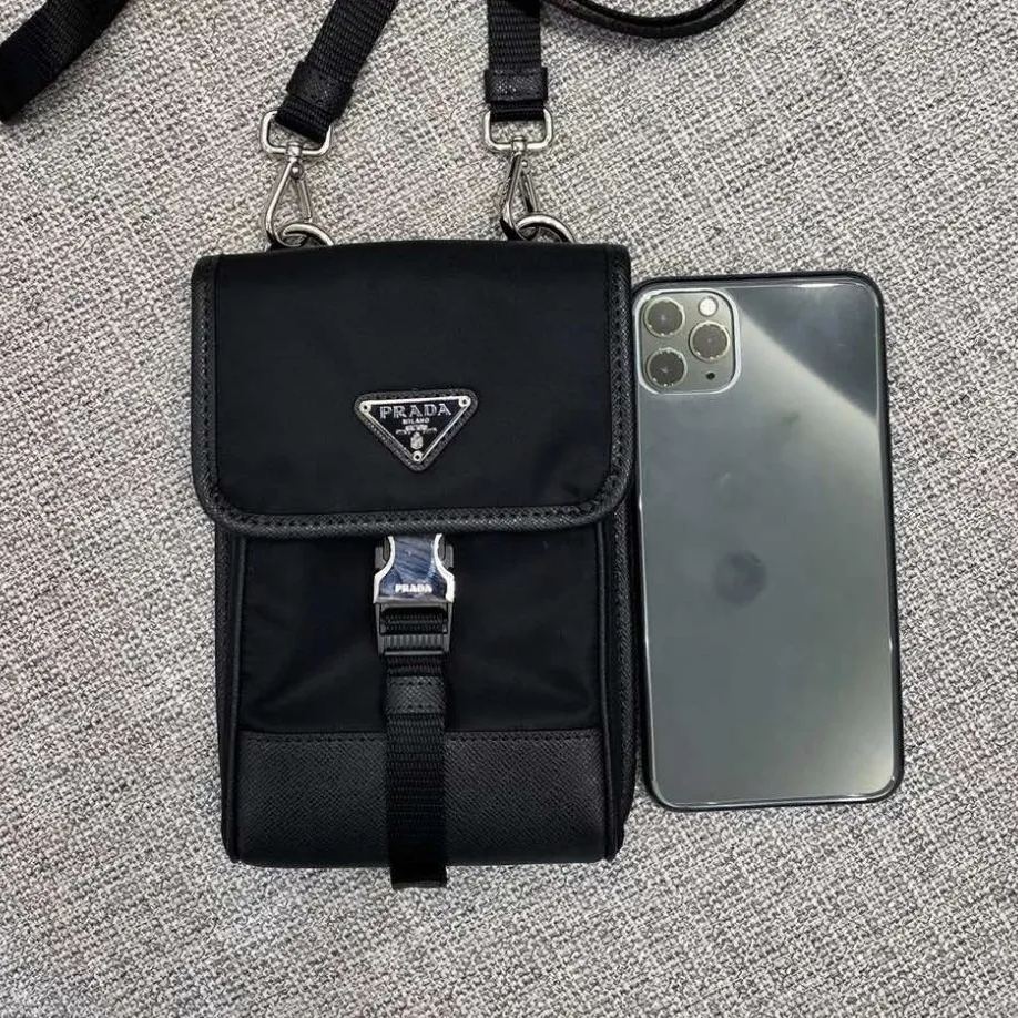 【PRADA】人気商品もセール！Re-Nylon ショルダーバッグ