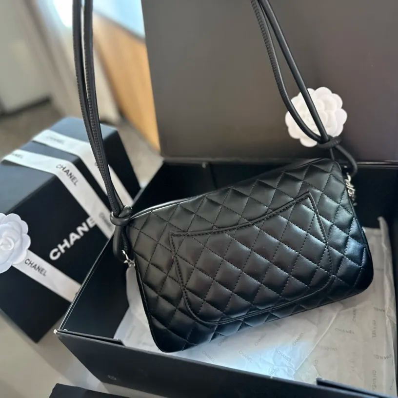 CHANEL 中古バッグ シャネル お宝級 康鵬カメラバッグ