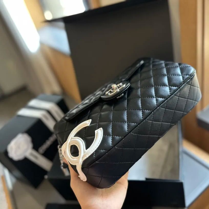 CHANEL 中古バッグ シャネル お宝級 康鵬カメラバッグ