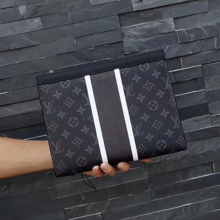 Louis Vuitton  力強いスタイルを備えた新しいミディアムサイズのハンドバッグ