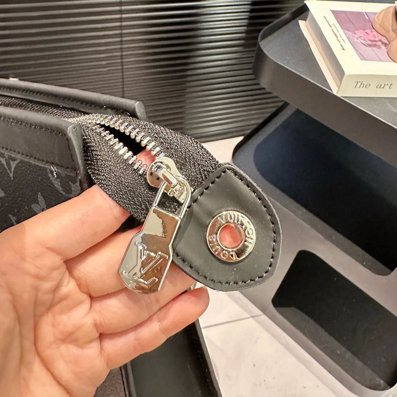 【LOUIS VUITTON】バスアメニティバッグボックスクラッチ+ウォレット