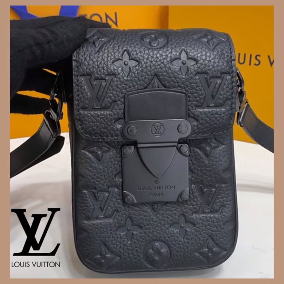 【人気アイテム☆】LV《S-Lock》ウエアラブルショルダーバッグ  M81524
