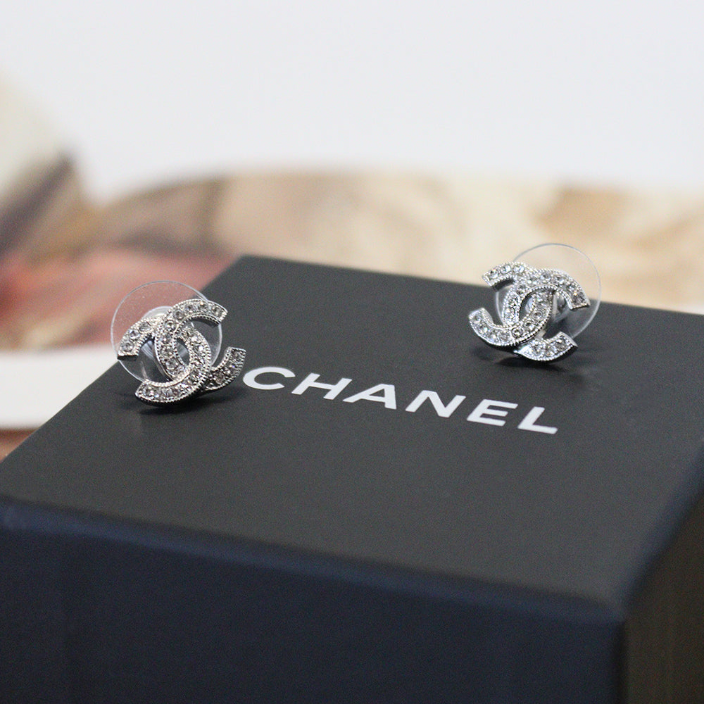 レア商品！CHANEL シャネル ピアス CC マーク A88429 A95896