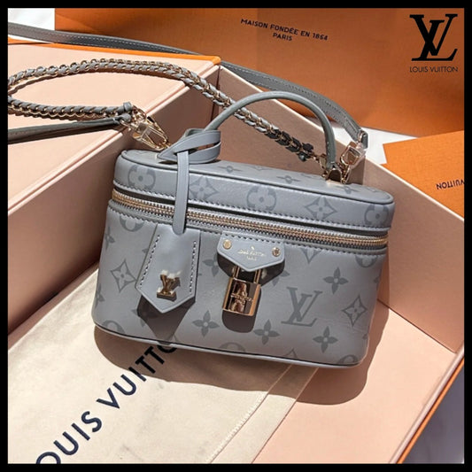 ★2024秋冬★【LOUIS VUITTON】ヴァニティチェーンポーチ  M12427