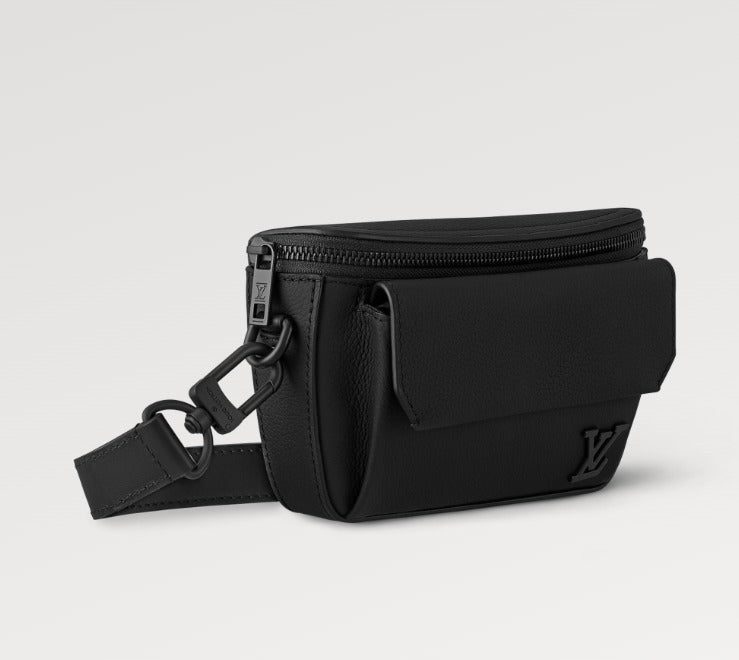 LouisVuitton《パイロット ウェアラブルウォレット》黒 DHL 直営  M83563M83560