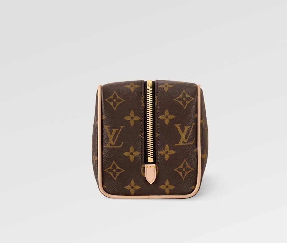 【クールで機能的】Louis Vuitton ロッカードップキット  M83112