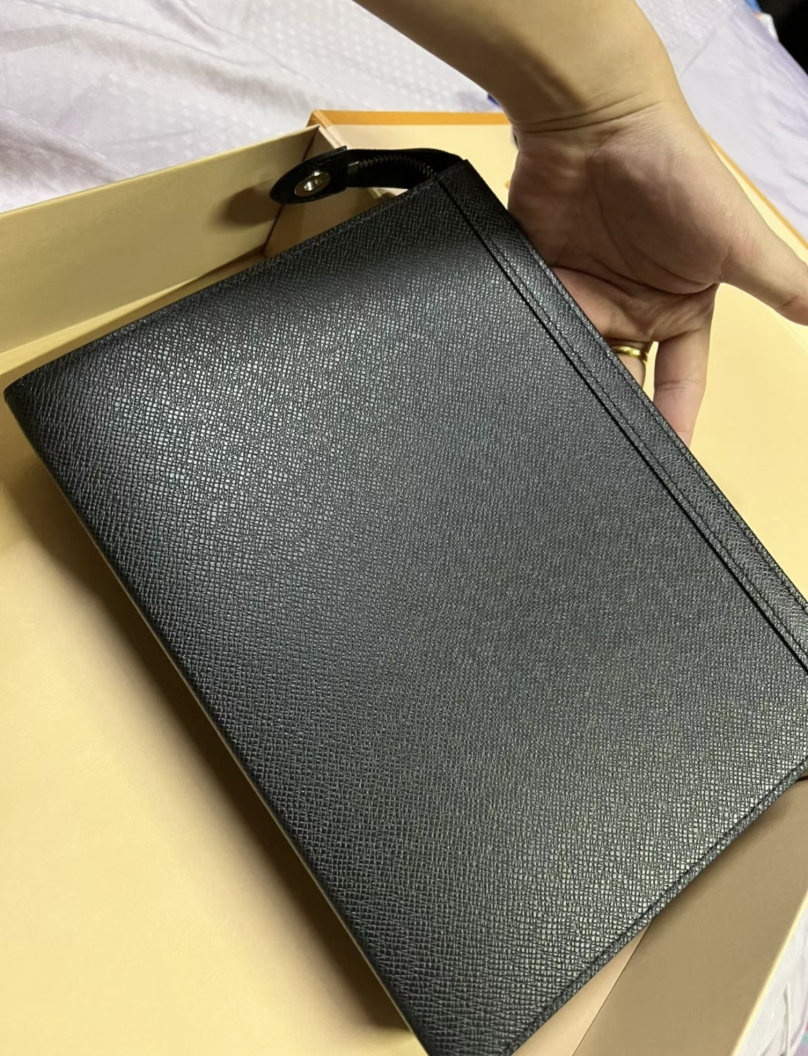 【シンプルお洒落に♪】ルイヴィトン★セカンドバッグ M30450