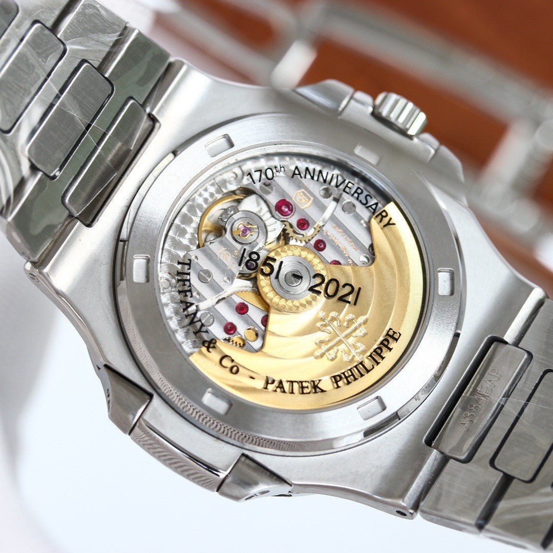 パテックフィリップPatek Philippe＆TIFFANY ノーチラス5711/1A-018