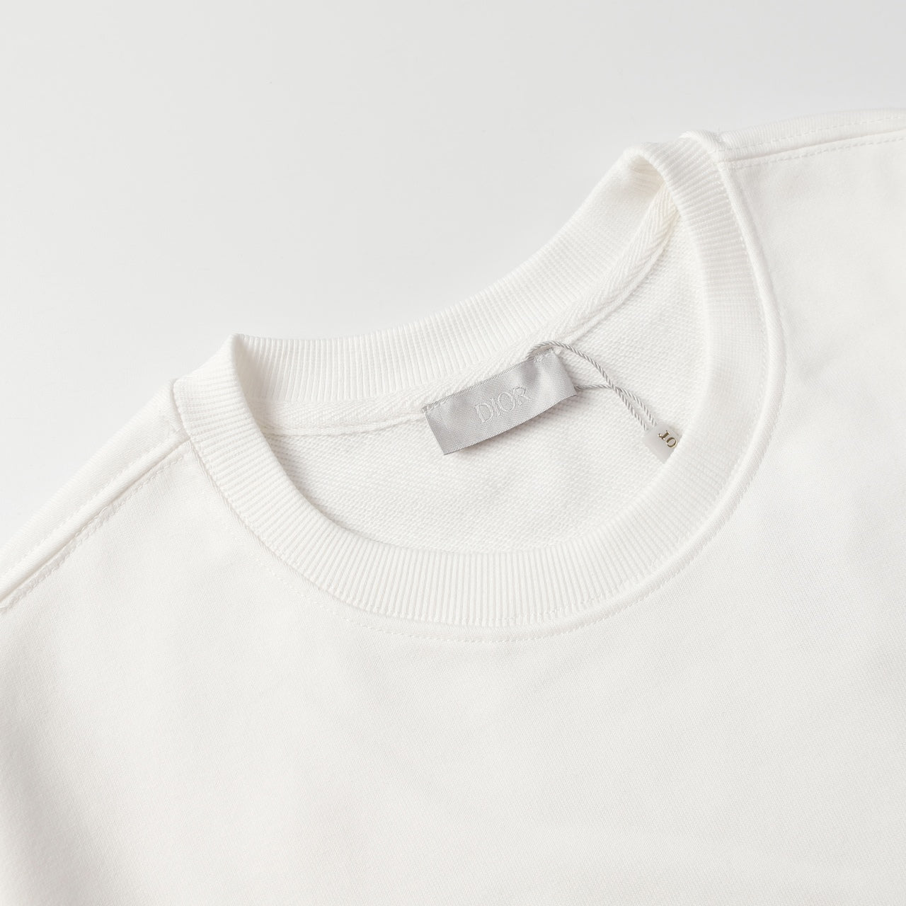 【DIOR 公式旗艦店】着好評に付き再入荷！