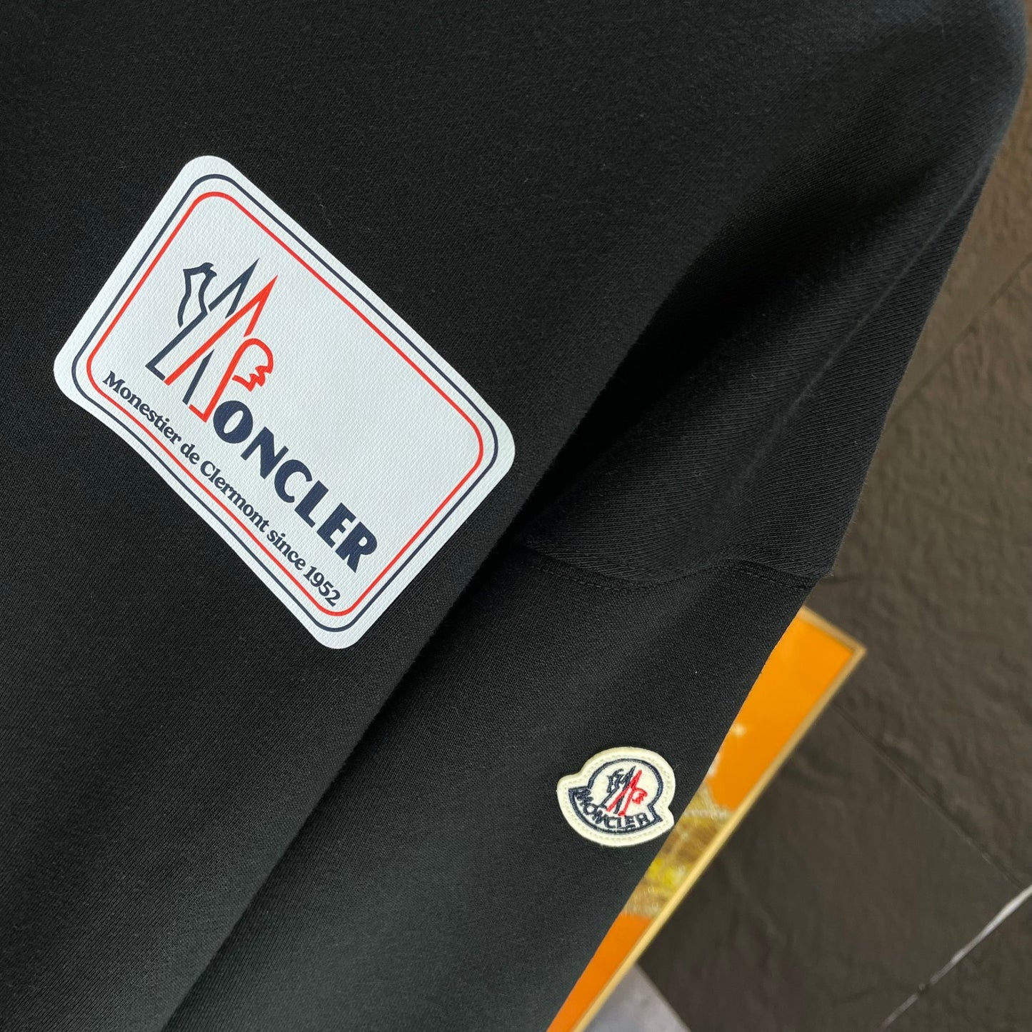 【MONCLER 公式旗艦店】ご好評に付き再入荷！！