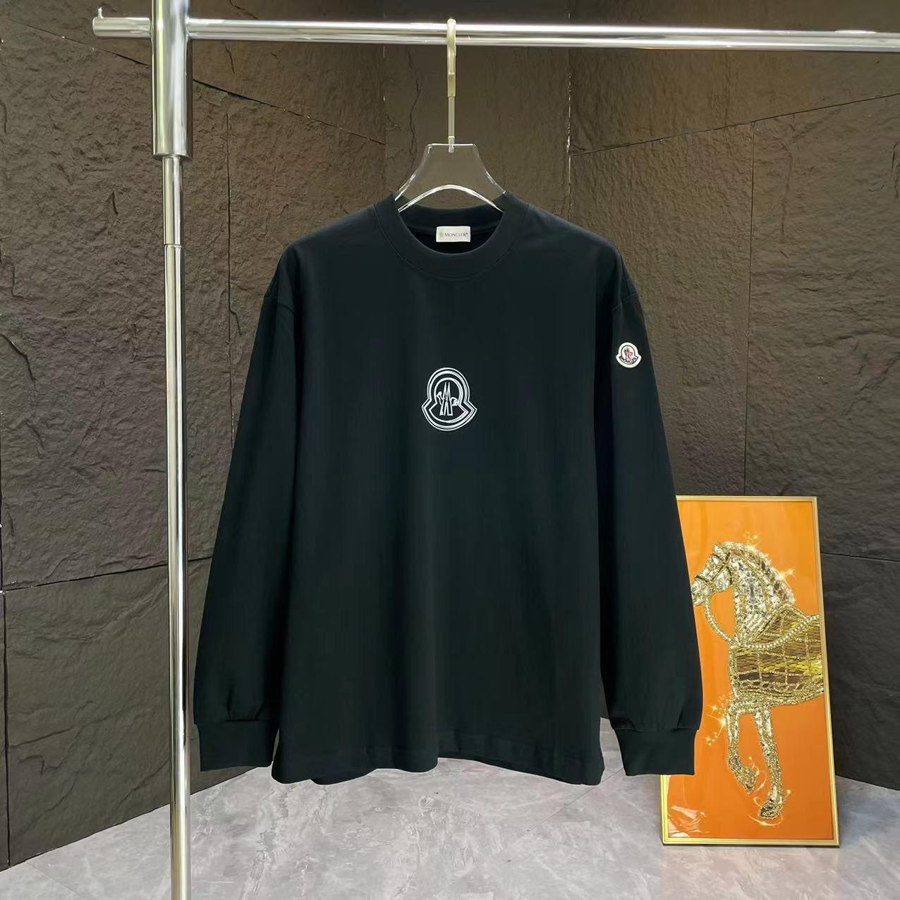 【MONCLER 公式旗艦店】ご好評に付き再入荷！！