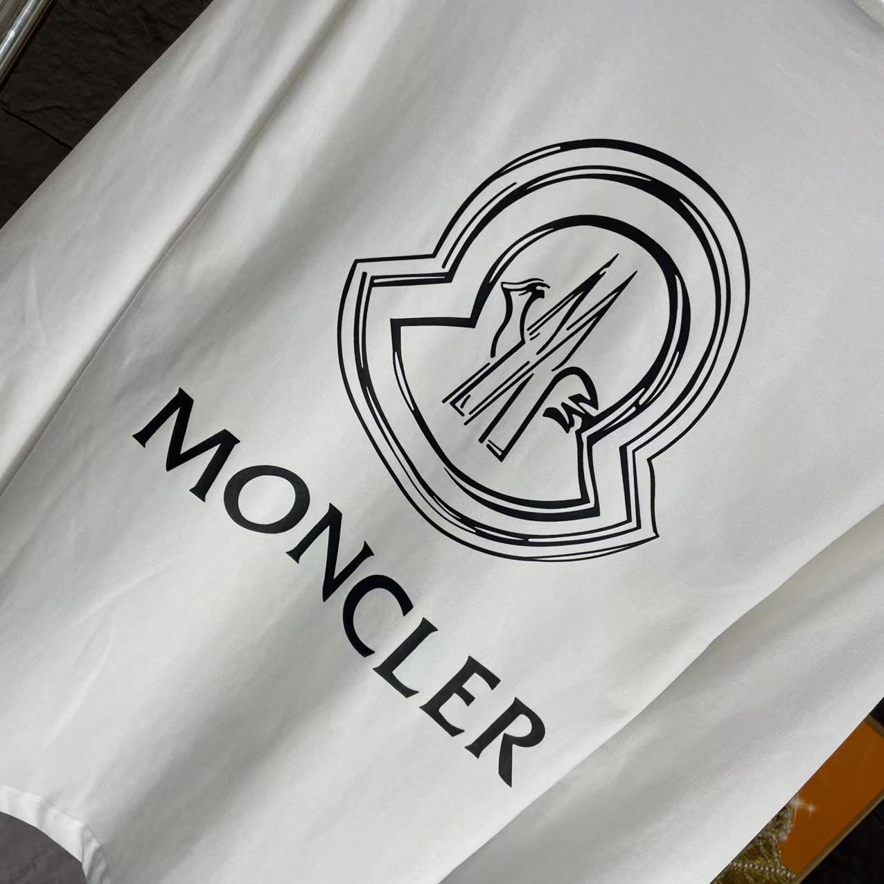 【MONCLER 公式旗艦店】ご好評に付き再入荷！！
