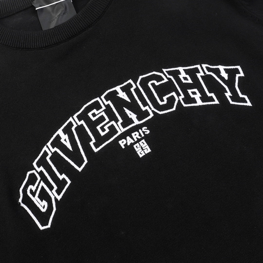 【Givenchy公式旗艦店】好評に付き再入荷！！