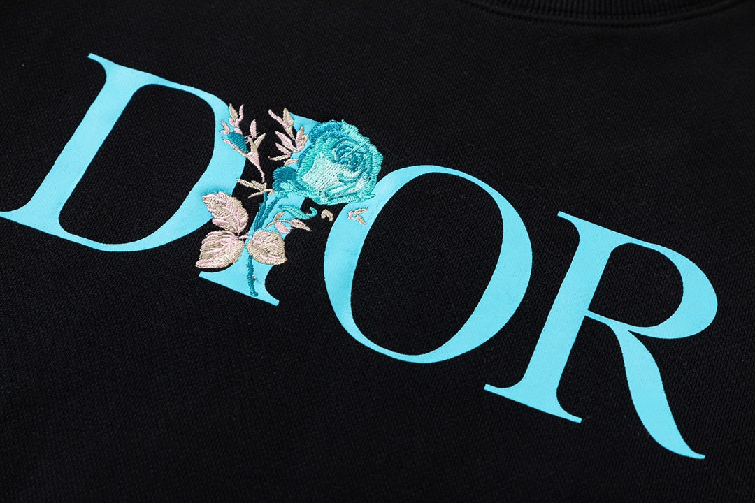 【 Dior 旗艦店】ご好評に付き再入荷！！