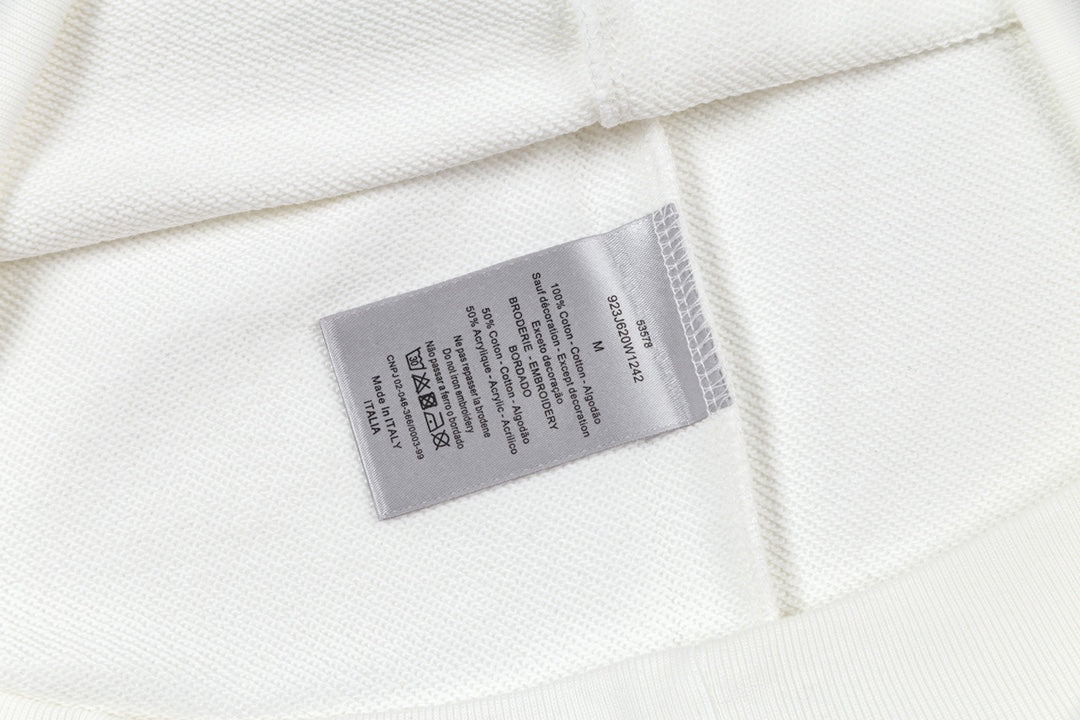 【 Dior 旗艦店】ご好評に付き再入荷！！