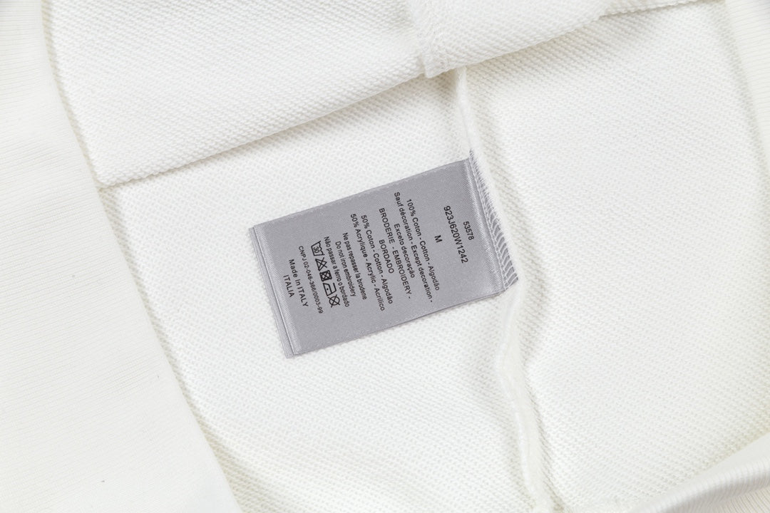 【 Dior 旗艦店】ご好評に付き再入荷！！