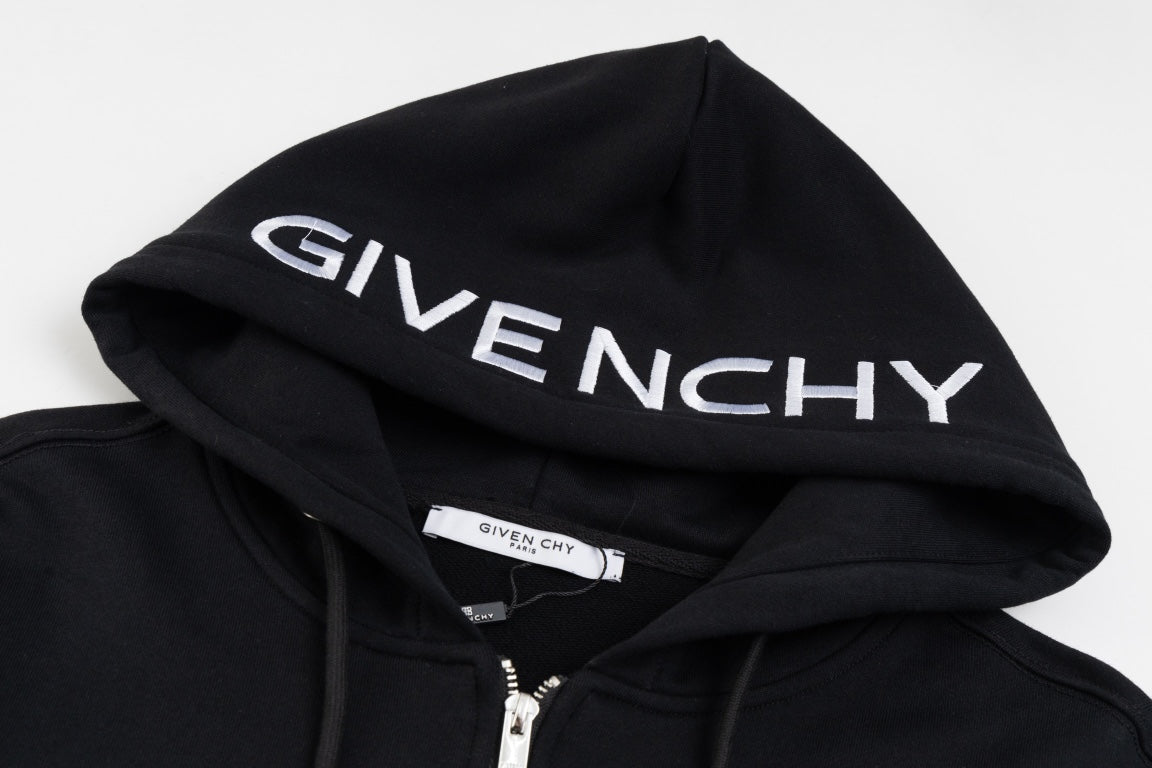 【Givenchy公式旗艦店】好評に付き再入荷！！