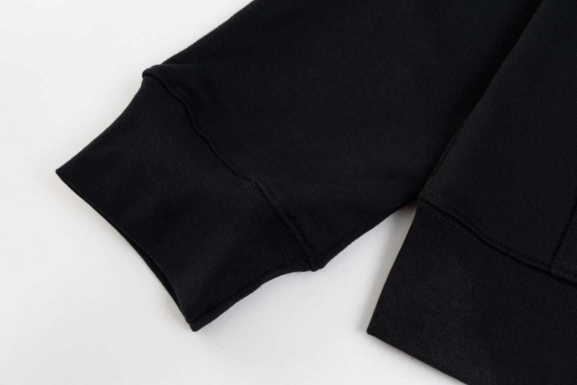 【 Celine 旗艦店】ご好評に付き再入荷！！
