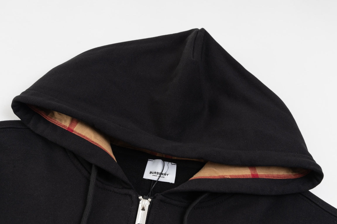 【 Burberry 旗艦店】ご好評に付き再入荷！！