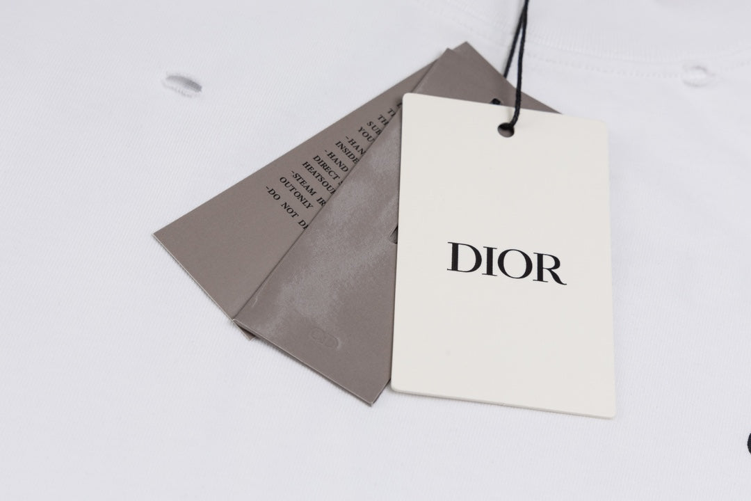 【DIOR 公式旗艦店】着好評に付き再入荷！