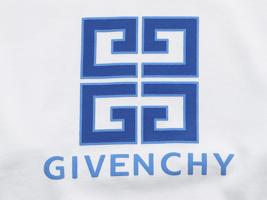 【Givenchy公式旗艦店】好評に付き再入荷！！
