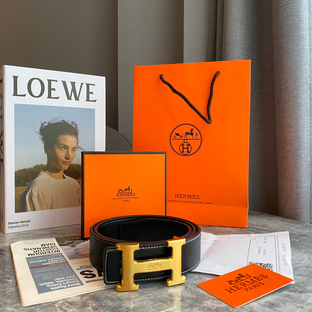 HERMES エルメスのベルトとハンドバッグのコンプリートパッケージ