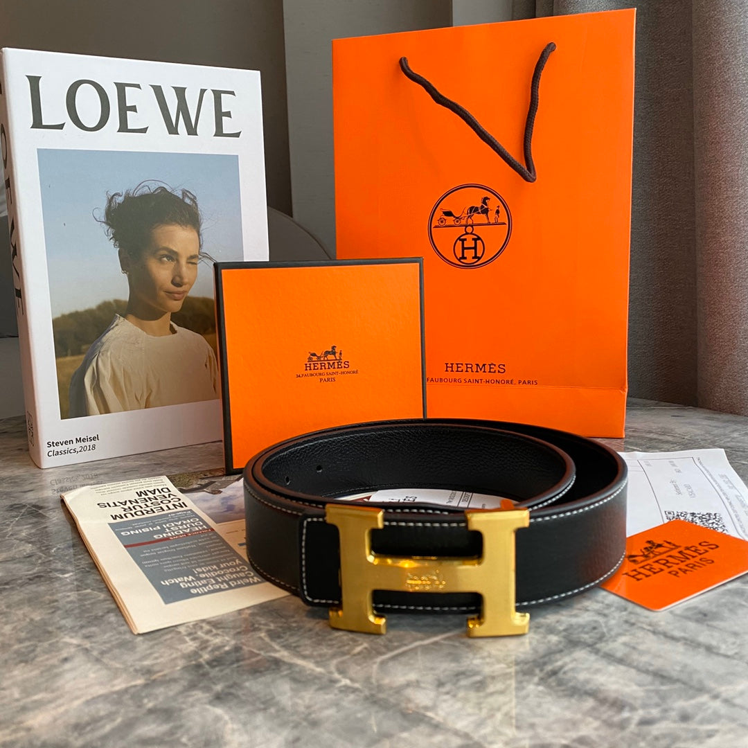 HERMES エルメスのベルトとハンドバッグのコンプリートパッケージ
