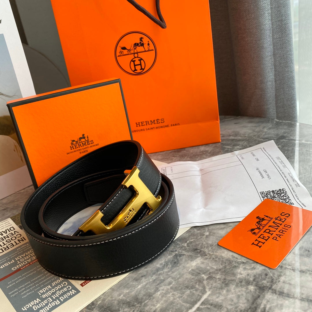 HERMES エルメスのベルトとハンドバッグのコンプリートパッケージ