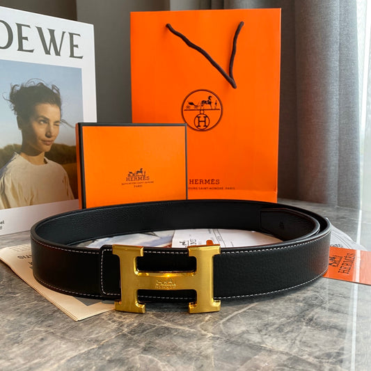 HERMES エルメスのベルトとハンドバッグのコンプリートパッケージ