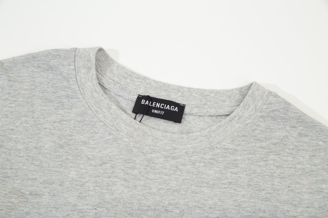 【BALENCIAGA公式 旗艦店】ご好評に付き再入荷！