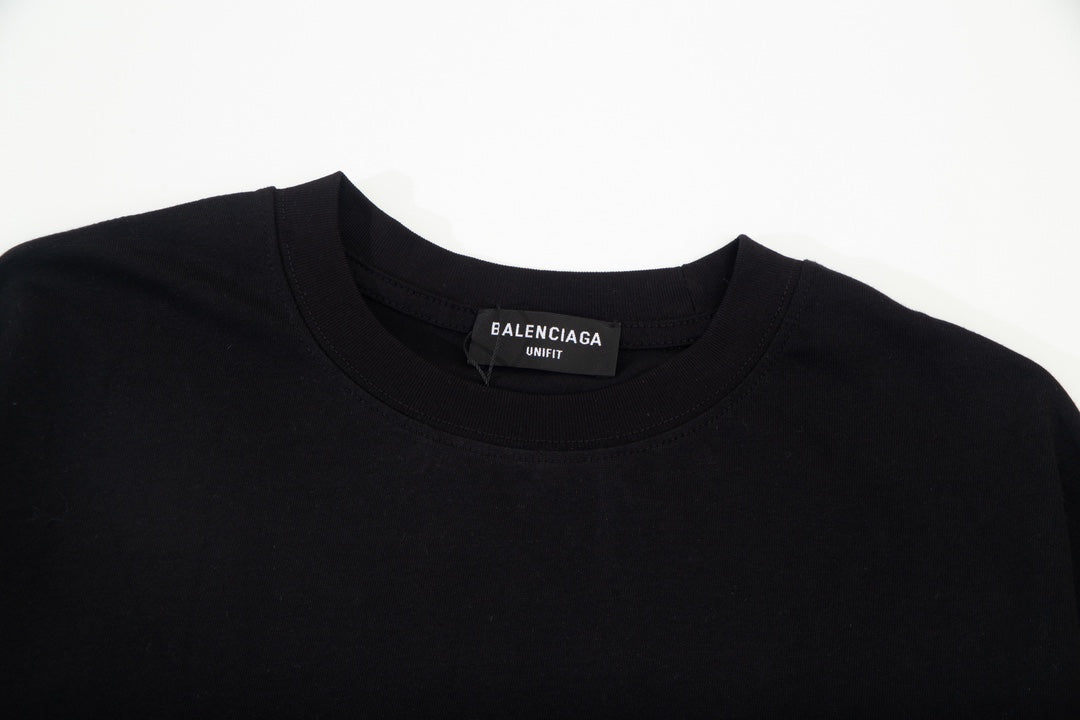 【BALENCIAGA公式 旗艦店】ご好評に付き再入荷！