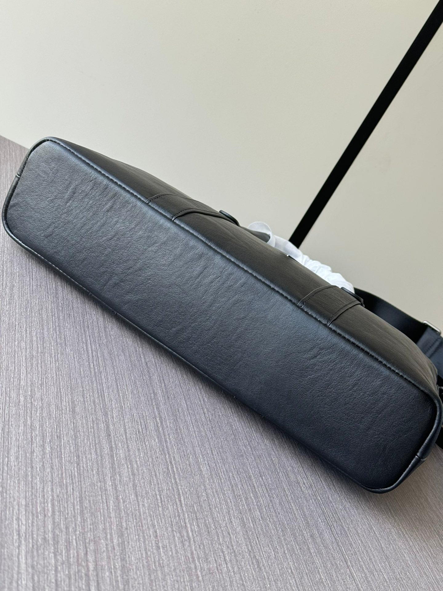 【PRADA】2024年最新人気モデルプラダポータブルブリーフケース