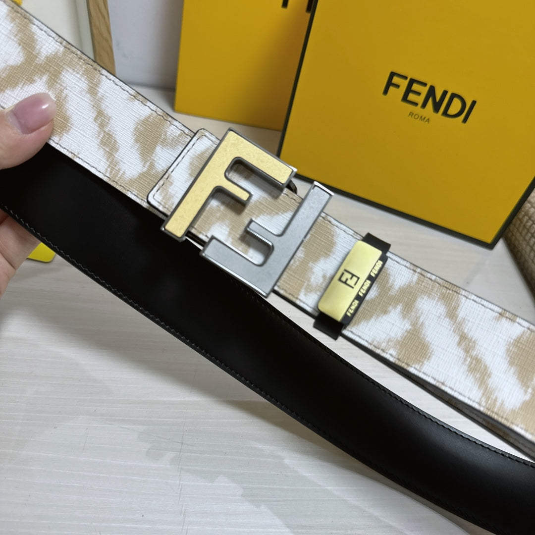 【FENDI 公式旗艦店】着好評に付き再入荷！