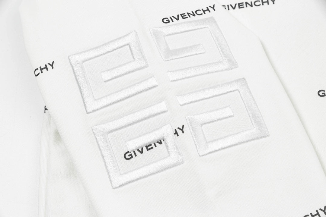 【Givenchy公式旗艦店】好評に付き再入荷！！