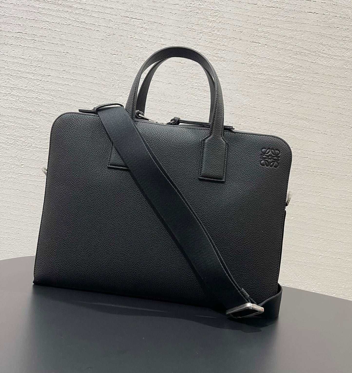 ★LOEWE★THIN BRIEFCASEシリーズメンズブリーフケース