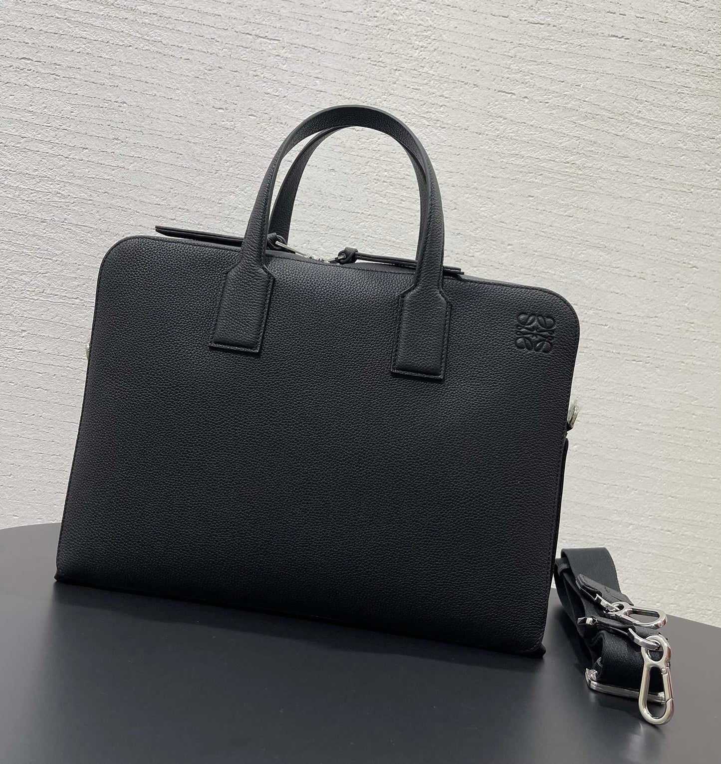 ★LOEWE★THIN BRIEFCASEシリーズメンズブリーフケース