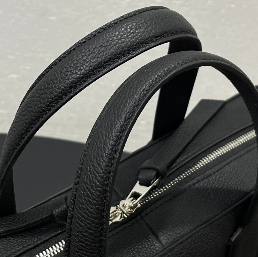★LOEWE★THIN BRIEFCASEシリーズメンズブリーフケース