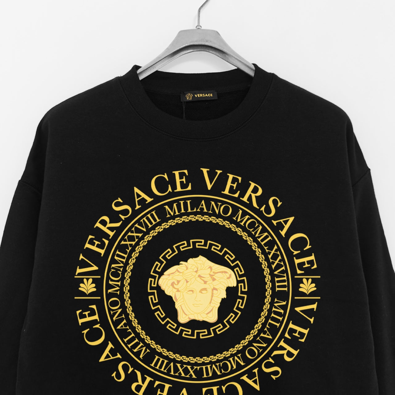 【VERSACE公式旗艦店】ご好評に付き再入荷！