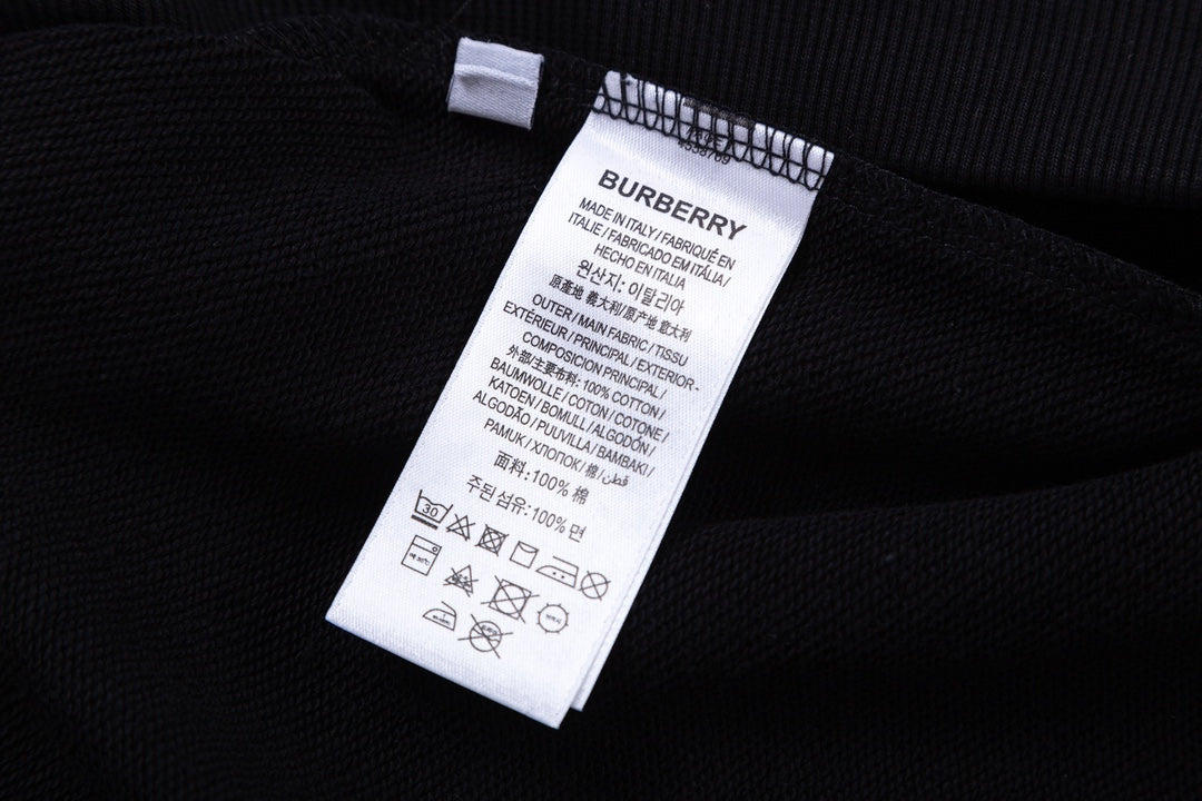 【 Burberry 旗艦店】ご好評に付き再入荷！！