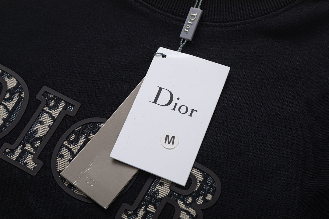 【 Dior 旗艦店】ご好評に付き再入荷！！