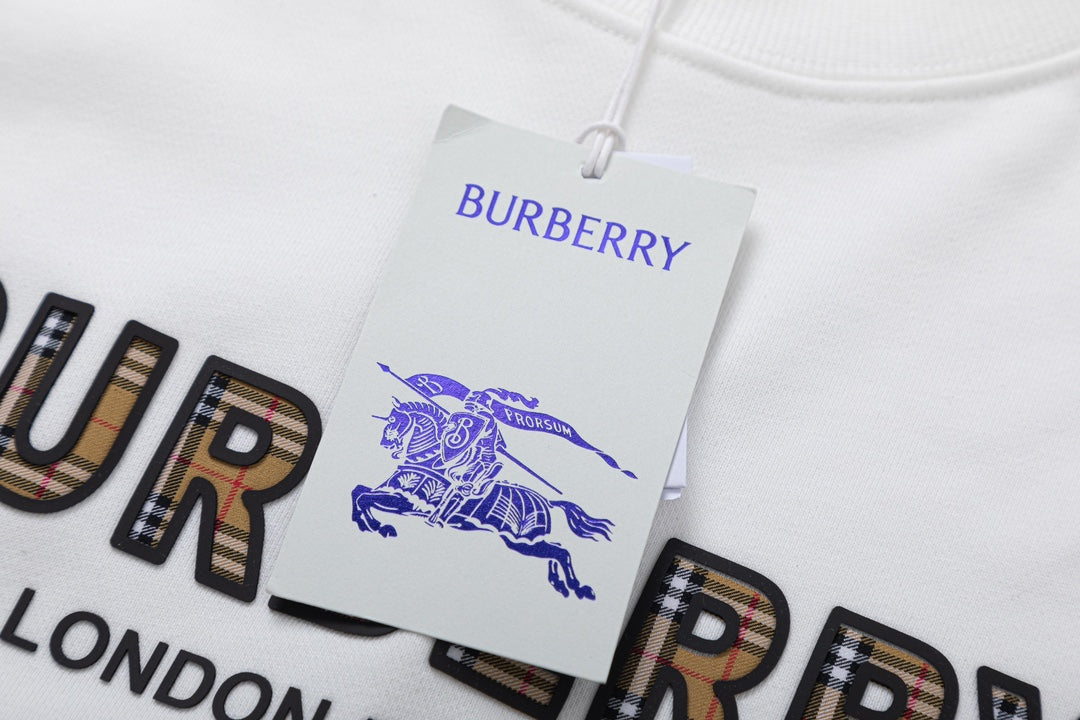 【 Burberry 旗艦店】ご好評に付き再入荷！！