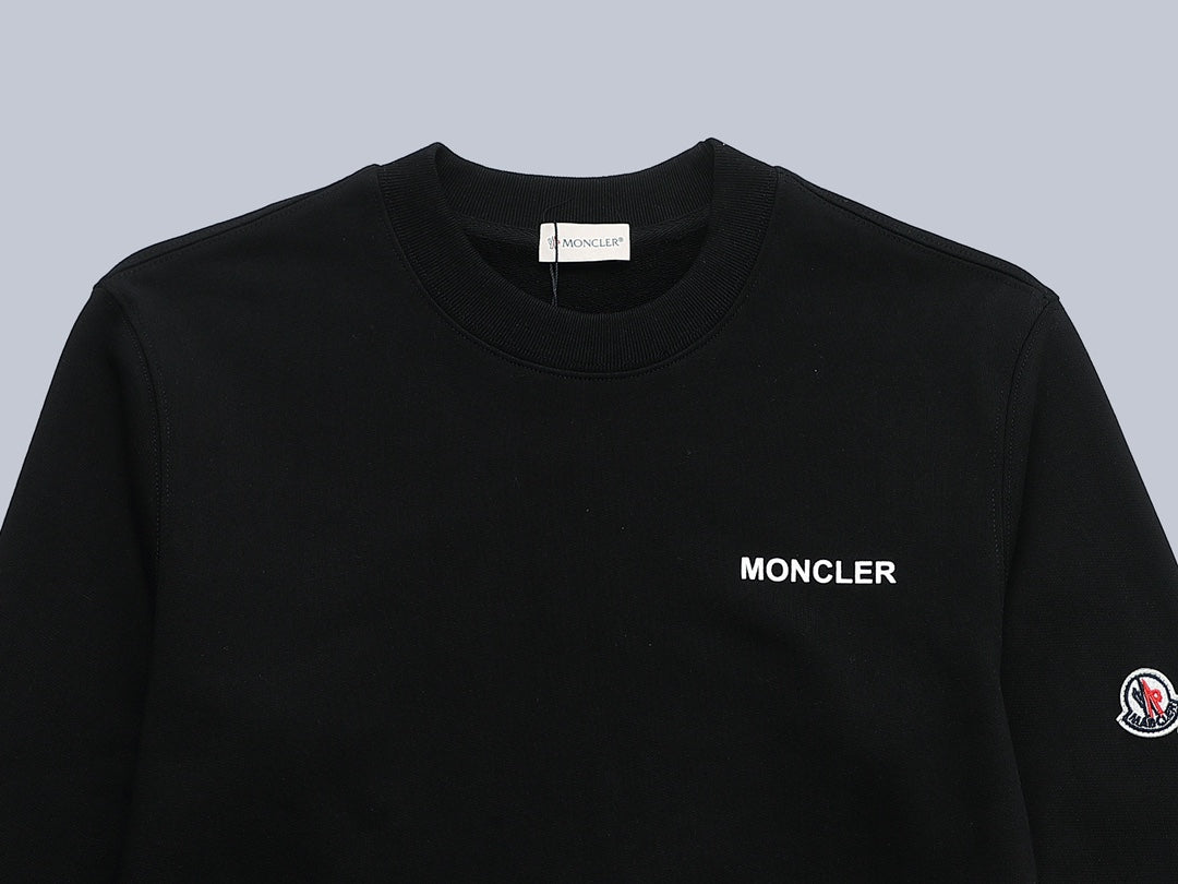 【MONCLER 公式旗艦店】ご好評に付き再入荷！！