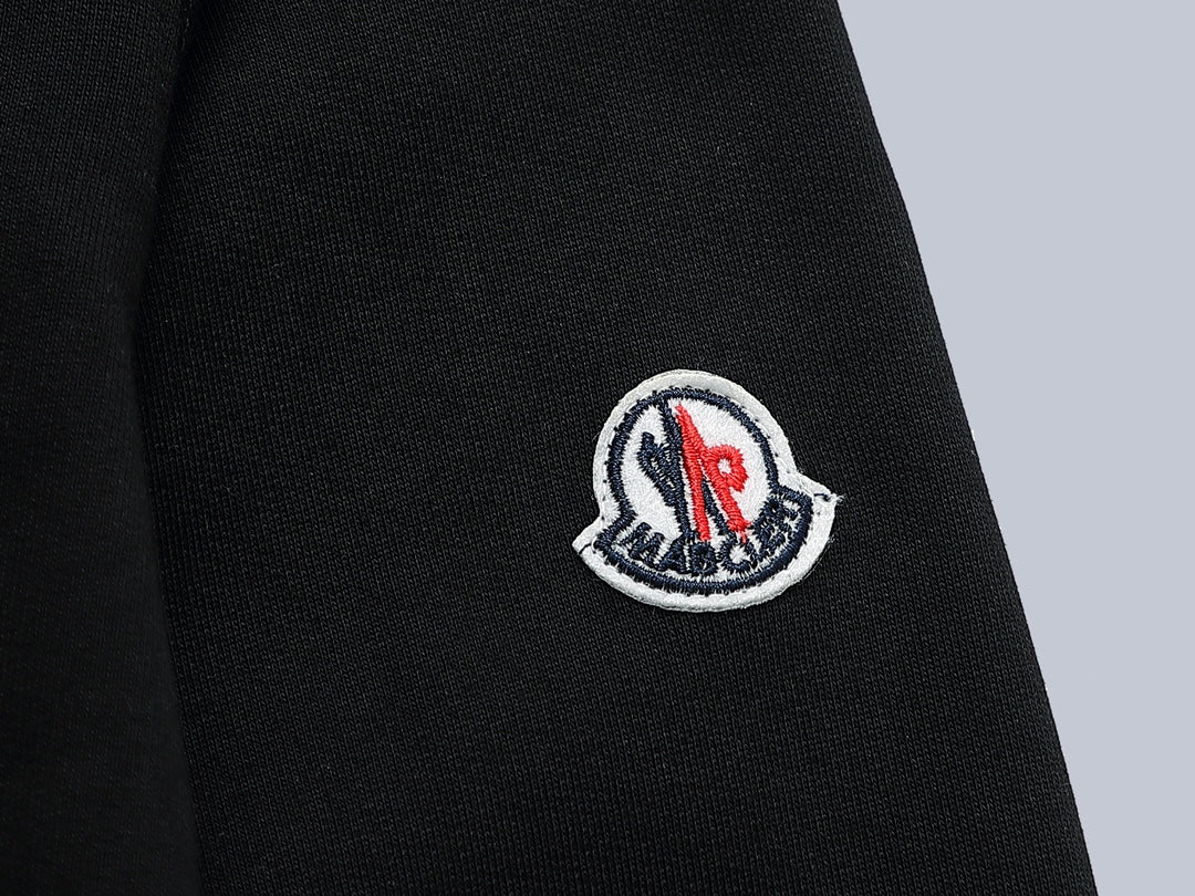 【MONCLER 公式旗艦店】ご好評に付き再入荷！！