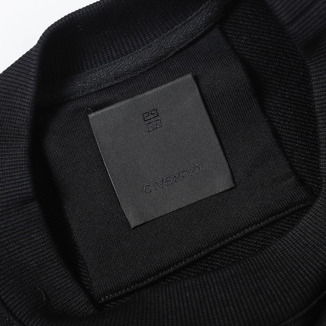 【Givenchy公式旗艦店】好評に付き再入荷！！