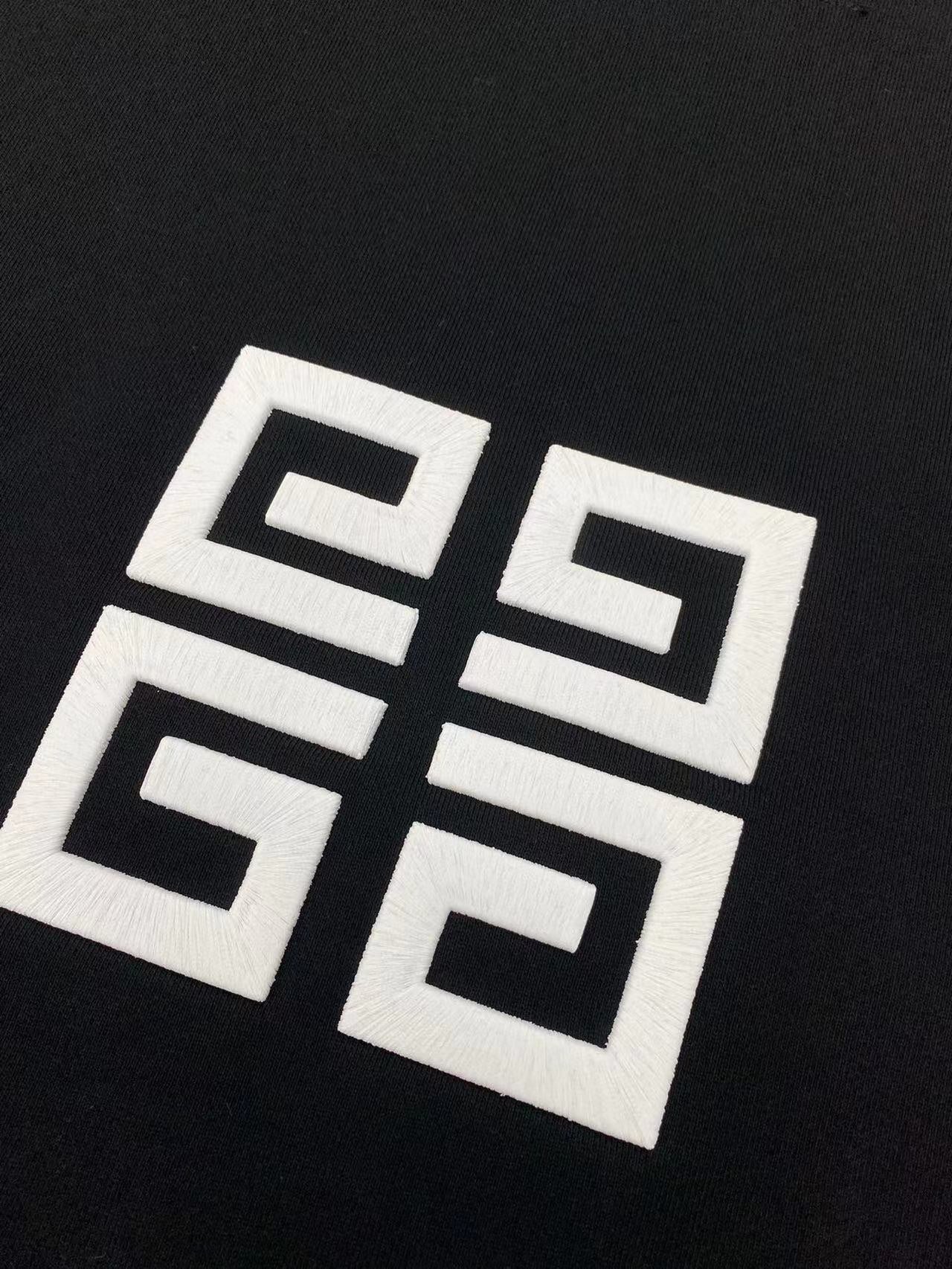 【Givenchy公式旗艦店】好評に付き再入荷！！