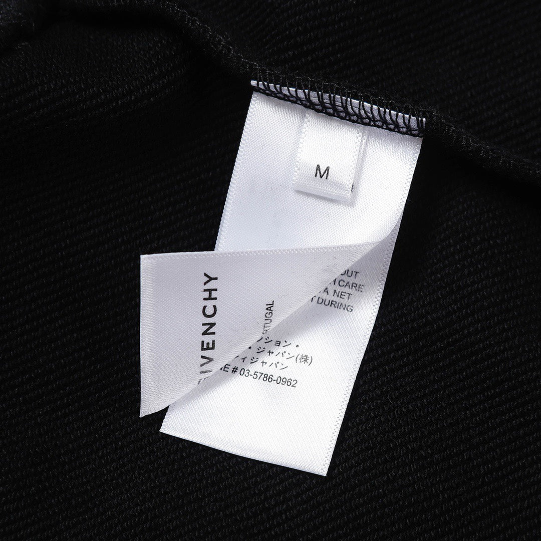 【Givenchy公式旗艦店】好評に付き再入荷！！