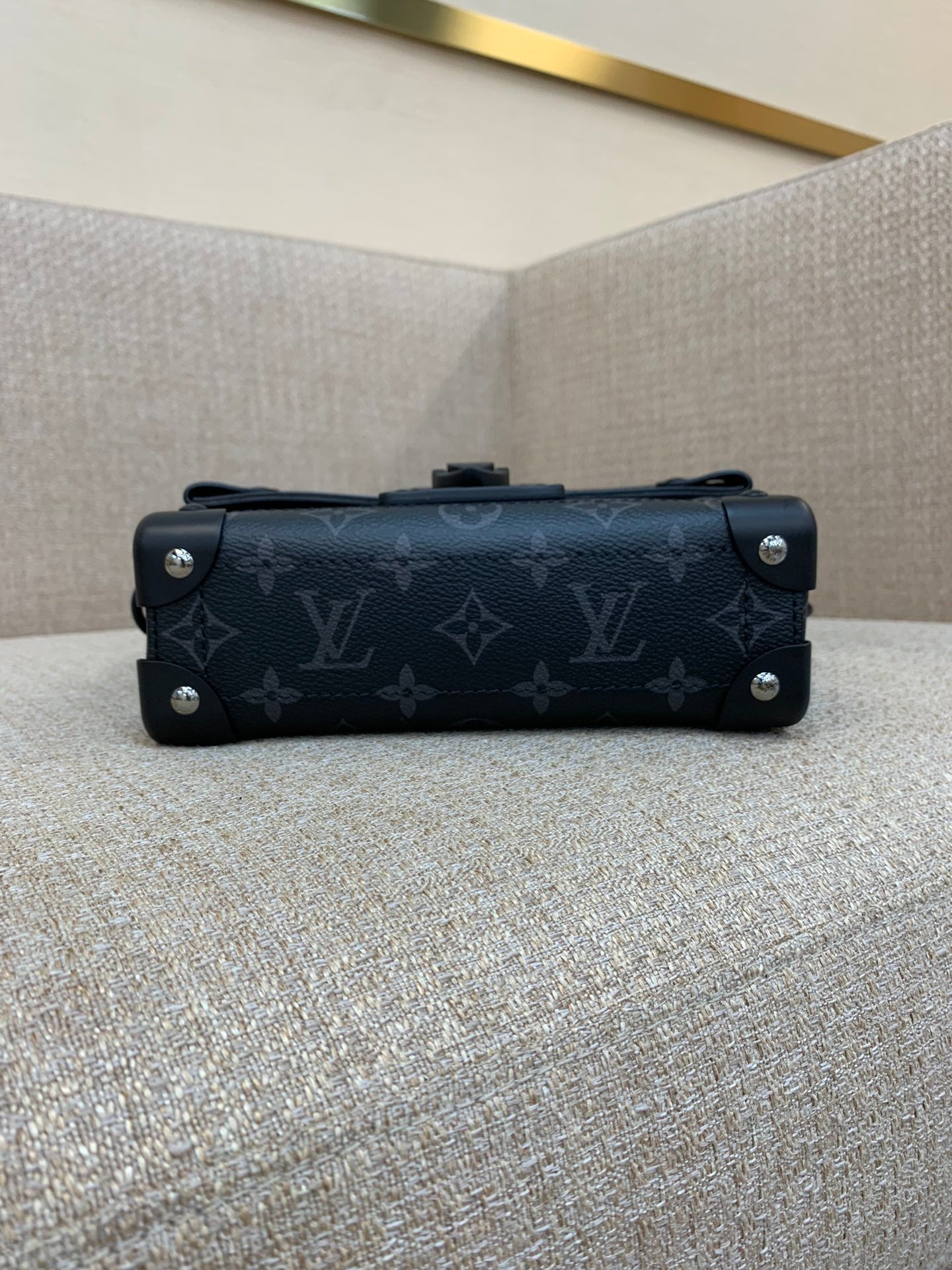 Louis Vuittonソウルトランク ハンドバッグ M11743