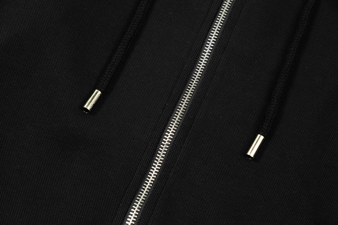 【MONCLER 公式旗艦店】ご好評に付き再入荷！！