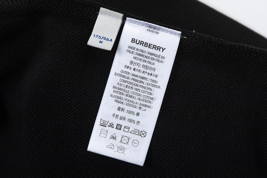 【 Burberry 旗艦店】ご好評に付き再入荷！！